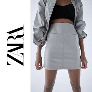 Zara‎ Gray Mini Skirt. New. Size Large.